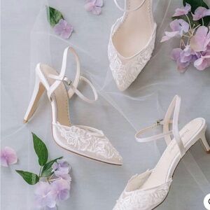 Bella Belle Mina Floral Lace Heels, Pearl Accents, Perfect for Wedding! Sz 7.5